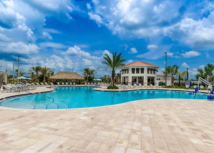 Storey Lake Escape With Pool