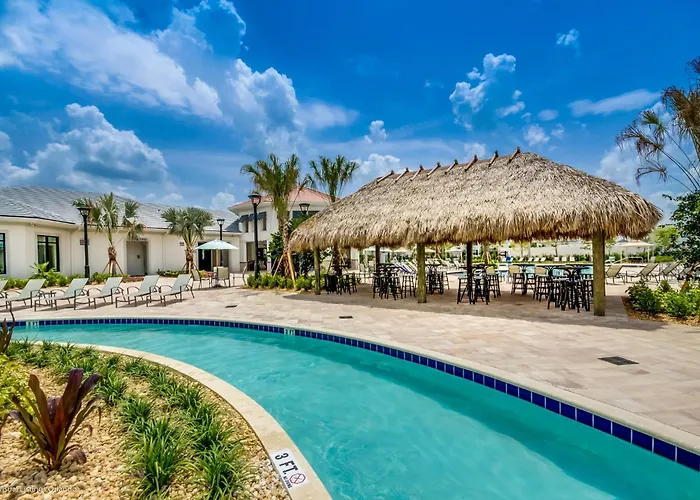 Storey Lake Escape With Pool
