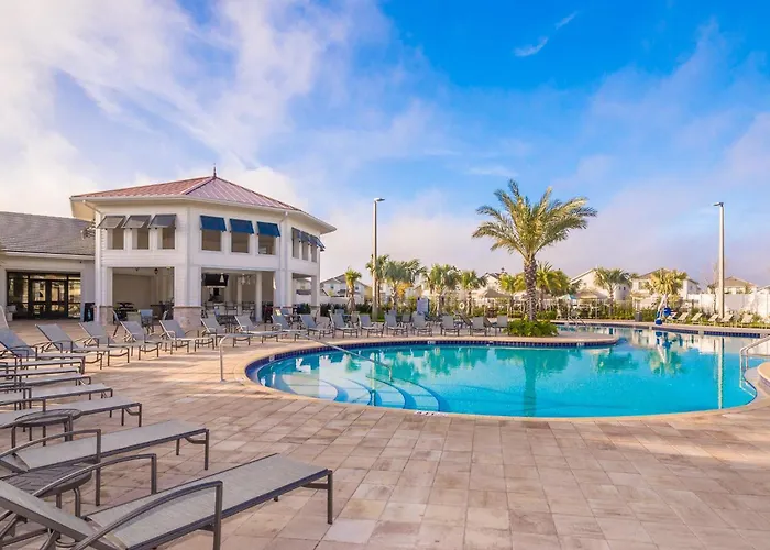 4830Fa Townhouse 4 Beds & 3 Baths With Private Pool